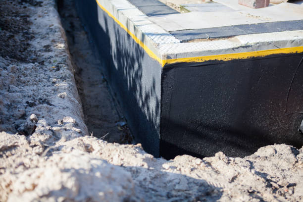 Professional Foundation Crack Repair technician working in Frankewing, TN